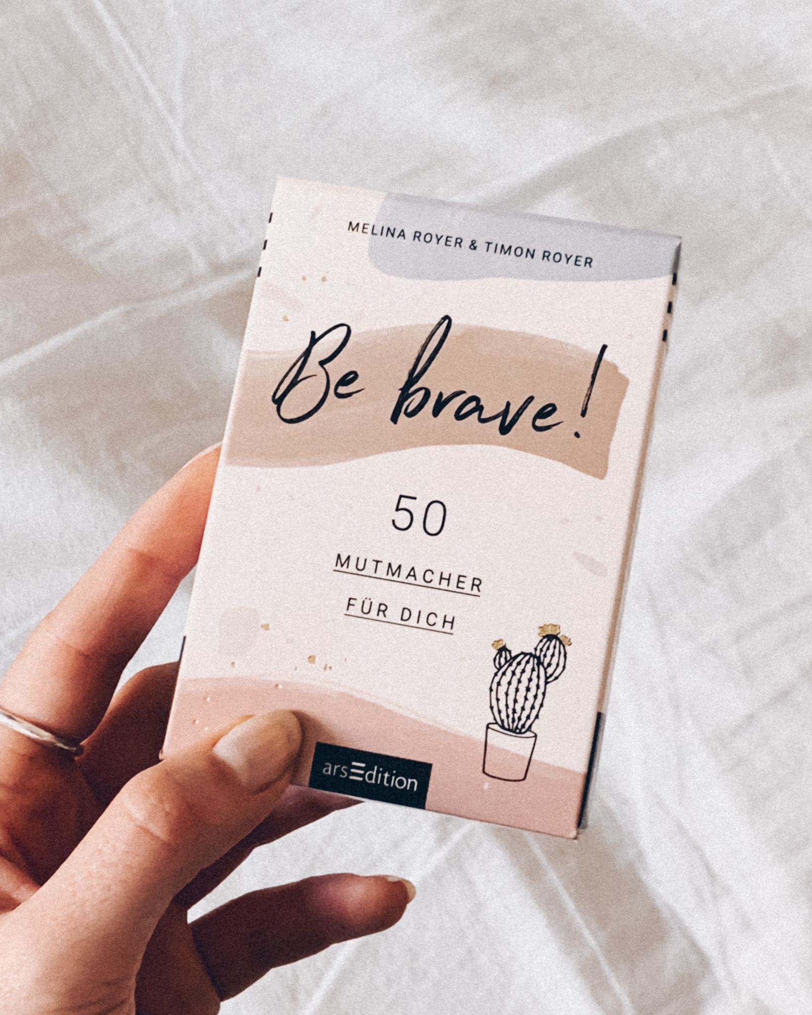 Unsere Kartenbox mit 50 Mutmach-Sprüchen „Be brave“